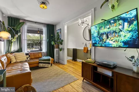602 W 33rd St, Baltimore, MD 21211 photo 2