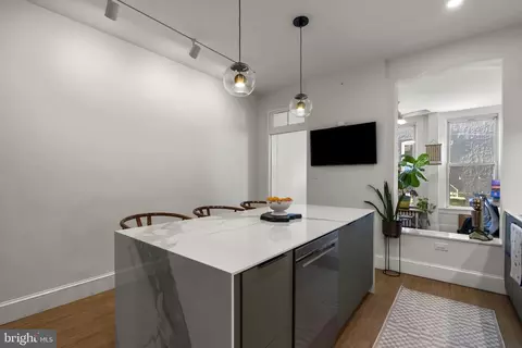 602 W 33rd St, Baltimore, MD 21211 photo 18