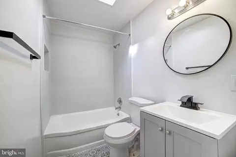 Bath - 3025 Huron St, Baltimore, MD 21230 photo 1 of 2