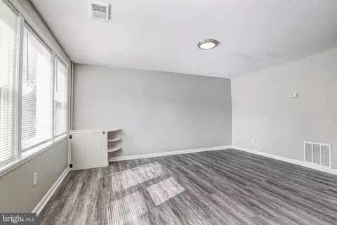 Living - 3025 Huron St, Baltimore, MD 21230 photo 4 of 5