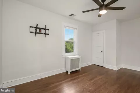 Bedroom - 207 E Melrose Ave, Baltimore, MD 21212 photo 2 of 8