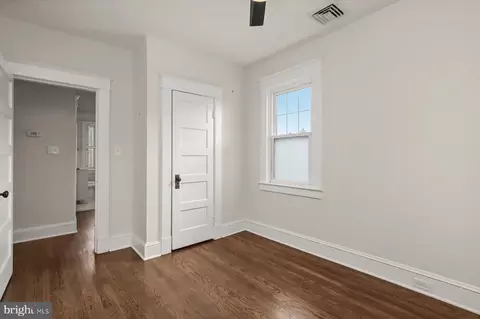 Bedroom - 207 E Melrose Ave, Baltimore, MD 21212 photo 5 of 8