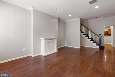 Living - 206 S Gilmor St, Baltimore, MD 21223 photo 1 of 5