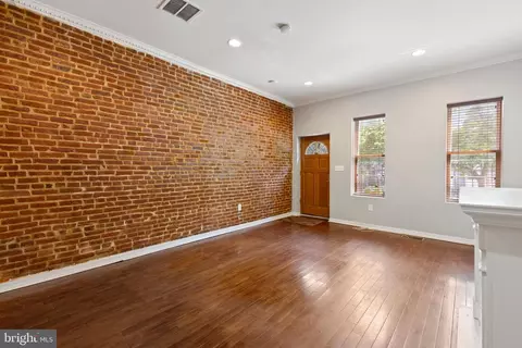 Living - 206 S Gilmor St, Baltimore, MD 21223 photo 3 of 5