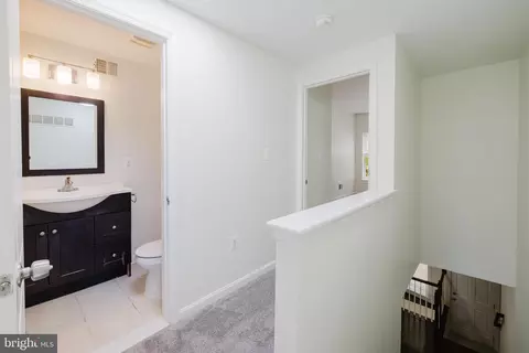 414 E Oliver St, Baltimore, MD 21202 photo 10