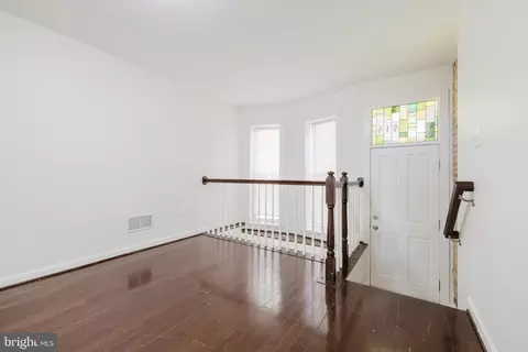 414 E Oliver St, Baltimore, MD 21202 photo 3