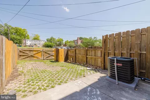 414 E Oliver St, Baltimore, MD 21202 photo 23