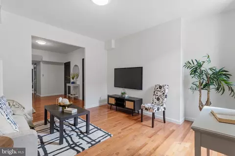 1822 E Lombard St, Baltimore, MD 21231 photo 5
