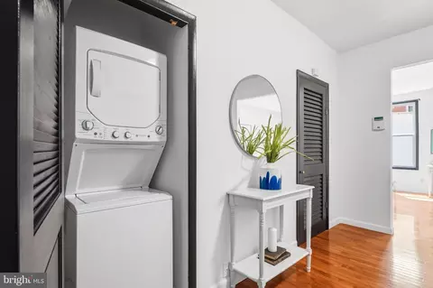 1822 E Lombard St, Baltimore, MD 21231 photo 9