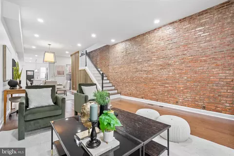 811 Newington Ave, Baltimore, MD 21217