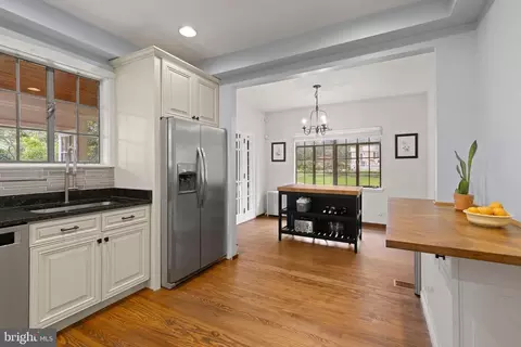 Kitchen - 502 Nottingham Rd, Baltimore, MD 21229 photo 1 of 3