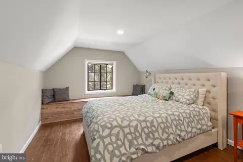 Bedroom - 502 Nottingham Rd, Baltimore, MD 21229 photo 6 of 6