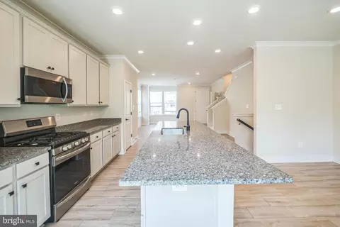 4225 Laplata Ave, Baltimore, MD 21211 photo 17