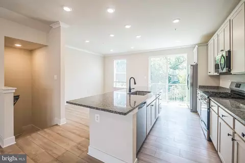 4225 Laplata Ave, Baltimore, MD 21211 photo 21
