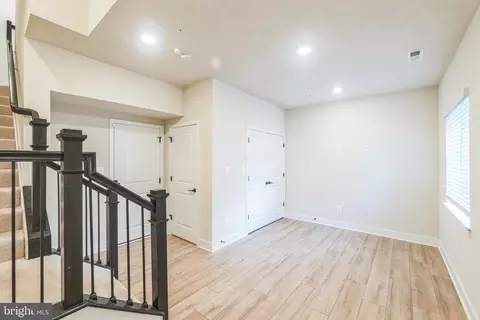 4225 Laplata Ave, Baltimore, MD 21211 photo 10