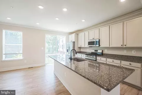 4225 Laplata Ave, Baltimore, MD 21211 photo 14