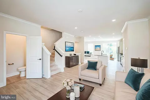4225 Laplata Ave, Baltimore, MD 21211 photo 3