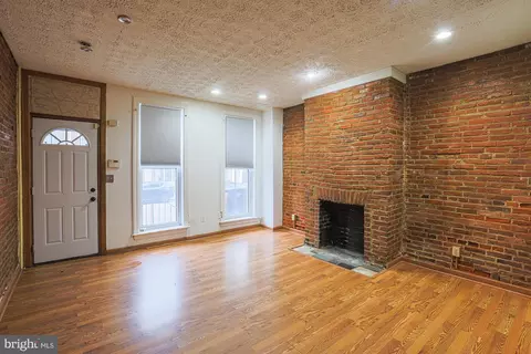 Living - 337 Scott St, Baltimore, MD 21230 photo 6 of 6