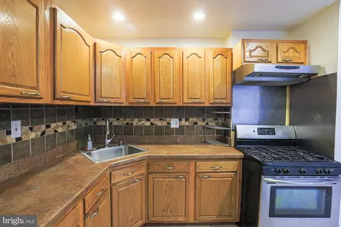 Kitchen - 337 Scott St, Baltimore, MD 21230 photo 3 of 3