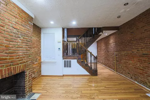 Living - 337 Scott St, Baltimore, MD 21230 photo 3 of 6