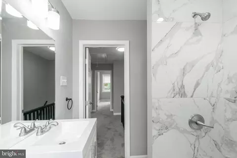 Entry Way - 4015 Granite Ave, Baltimore, MD 21206 photo 7 of 7