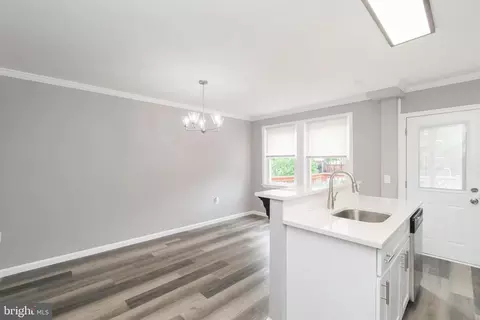 Entry Way - 4015 Granite Ave, Baltimore, MD 21206 photo 5 of 7