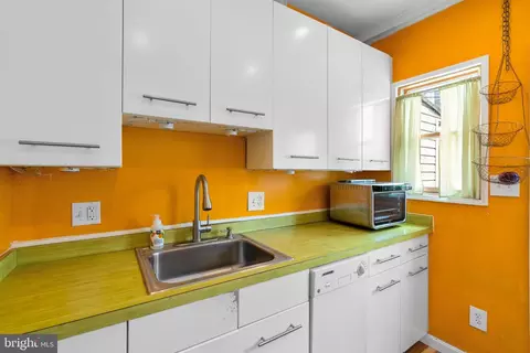 Kitchen - 718 E 36th St, Baltimore, MD 21218 photo 1 of 4