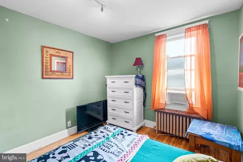 Bedroom - 718 E 36th St, Baltimore, MD 21218 photo 6 of 6