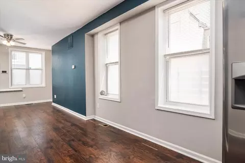 Entry Way - 200 N Rose St, Baltimore, MD 21224 photo 4 of 10