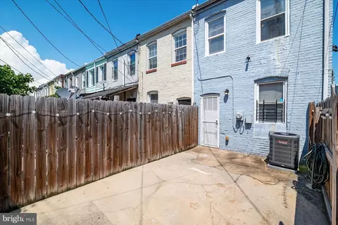 Exterior - 200 N Rose St, Baltimore, MD 21224 photo 6 of 7