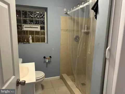 Bath - 707 E 37th St, Baltimore, MD 21218 photo 1 of 2