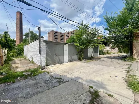 2910 Buena Vista St, Baltimore, MD 21216