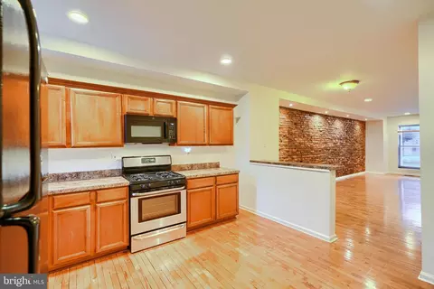 3215 E Fairmount Ave, Baltimore, MD 21224 photo 8