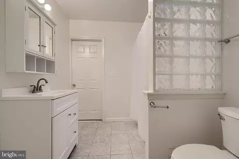 3215 E Fairmount Ave, Baltimore, MD 21224 photo 14