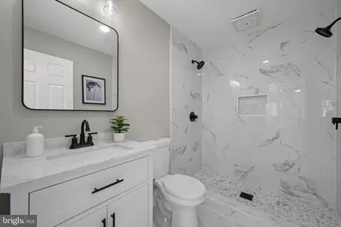 Bath - 3001 Eastern Ave, Baltimore, MD 21224 photo 1 of 3