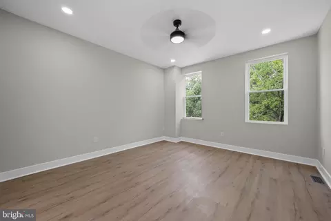 Entry Way - 3001 Eastern Ave, Baltimore, MD 21224 photo 6 of 6