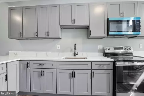532 Laurens St, Baltimore, MD 21217 photo 6