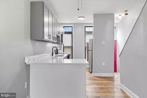 532 Laurens St, Baltimore, MD 21217 photo 4