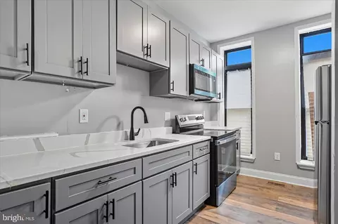532 Laurens St, Baltimore, MD 21217 photo 5