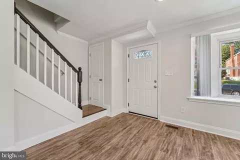 Entry Way - 1900 Crestview Rd, Baltimore, MD 21239 photo 1 of 4