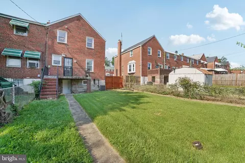 Exterior - 1900 Crestview Rd, Baltimore, MD 21239 photo 5 of 8