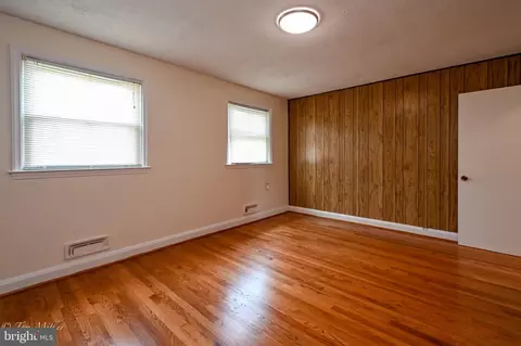 Bedroom - 4726 Chatford Ave, Baltimore, MD 21206 photo 2 of 7