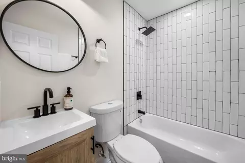 Bath - 726 Bartlett Ave, Baltimore, MD 21218 photo 2 of 2