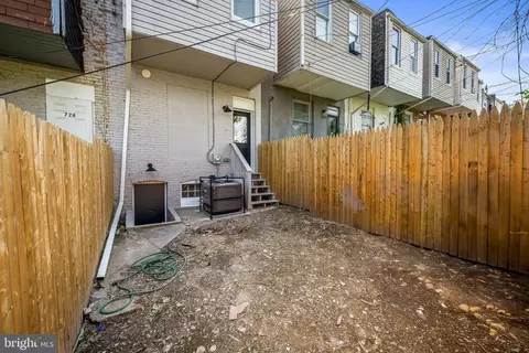 Exterior - 726 Bartlett Ave, Baltimore, MD 21218 photo 3 of 4