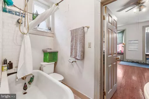 Bath - 2501 Madison Ave, Baltimore, MD 21217 photo 4 of 6