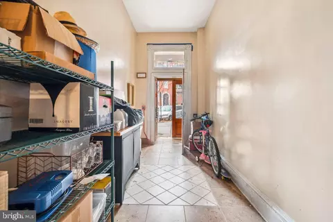 Entry Way - 2501 Madison Ave, Baltimore, MD 21217 photo 2 of 10