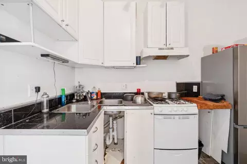 Kitchen - 2501 Madison Ave, Baltimore, MD 21217 photo 7 of 7