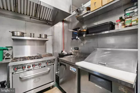 Kitchen - 2501 Madison Ave, Baltimore, MD 21217 photo 2 of 7