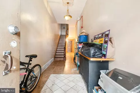 Entry Way - 2501 Madison Ave, Baltimore, MD 21217 photo 1 of 10