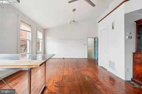 Living - 2501 Madison Ave, Baltimore, MD 21217 photo 1 of 4